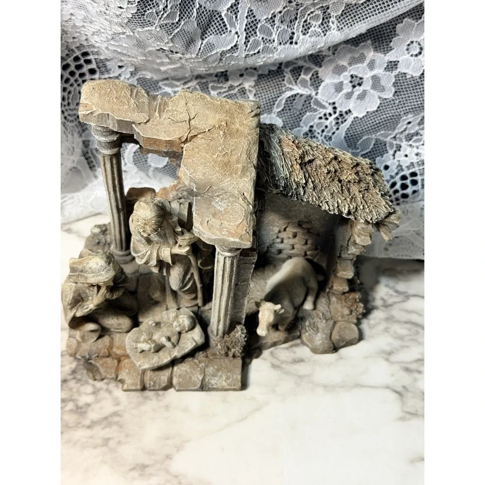 Ceramic Nativity Scene Mary Joseph Baby‎ Jesus  Cow 6